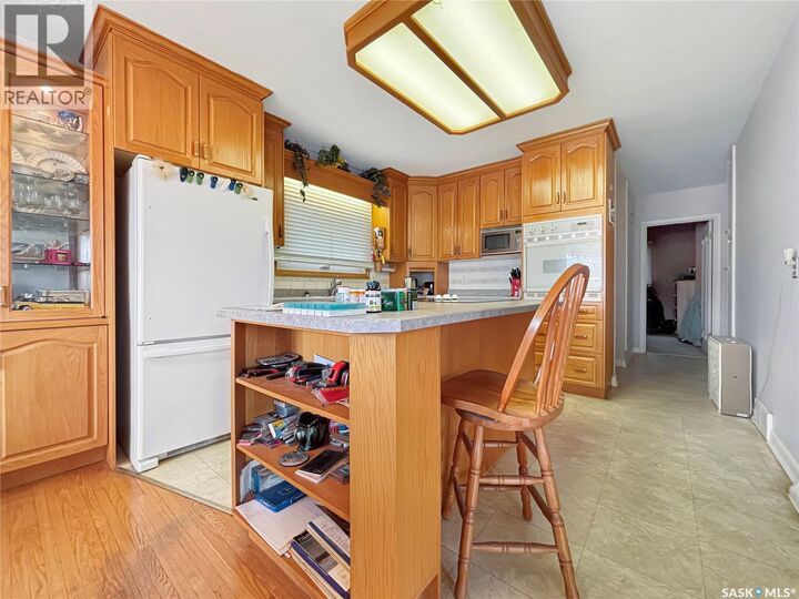 Property Photo:  102 105th Street W  SK S7N 1N1 