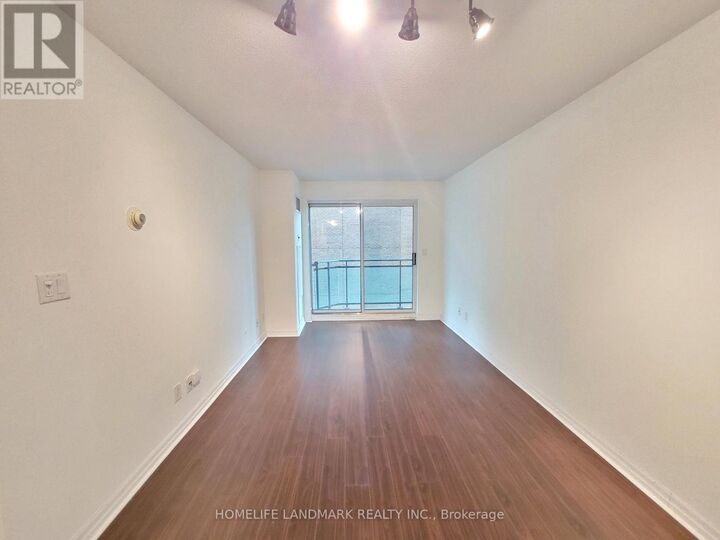Property Photo:  300 Bloor Street East 912  ON M4W 3Y2 