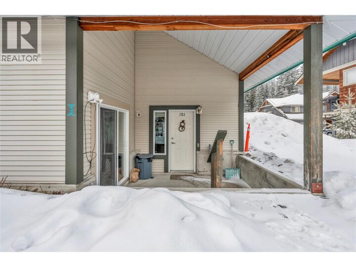 Property Photo: 156 Clearview Crescent 101 BC V2A 0E2