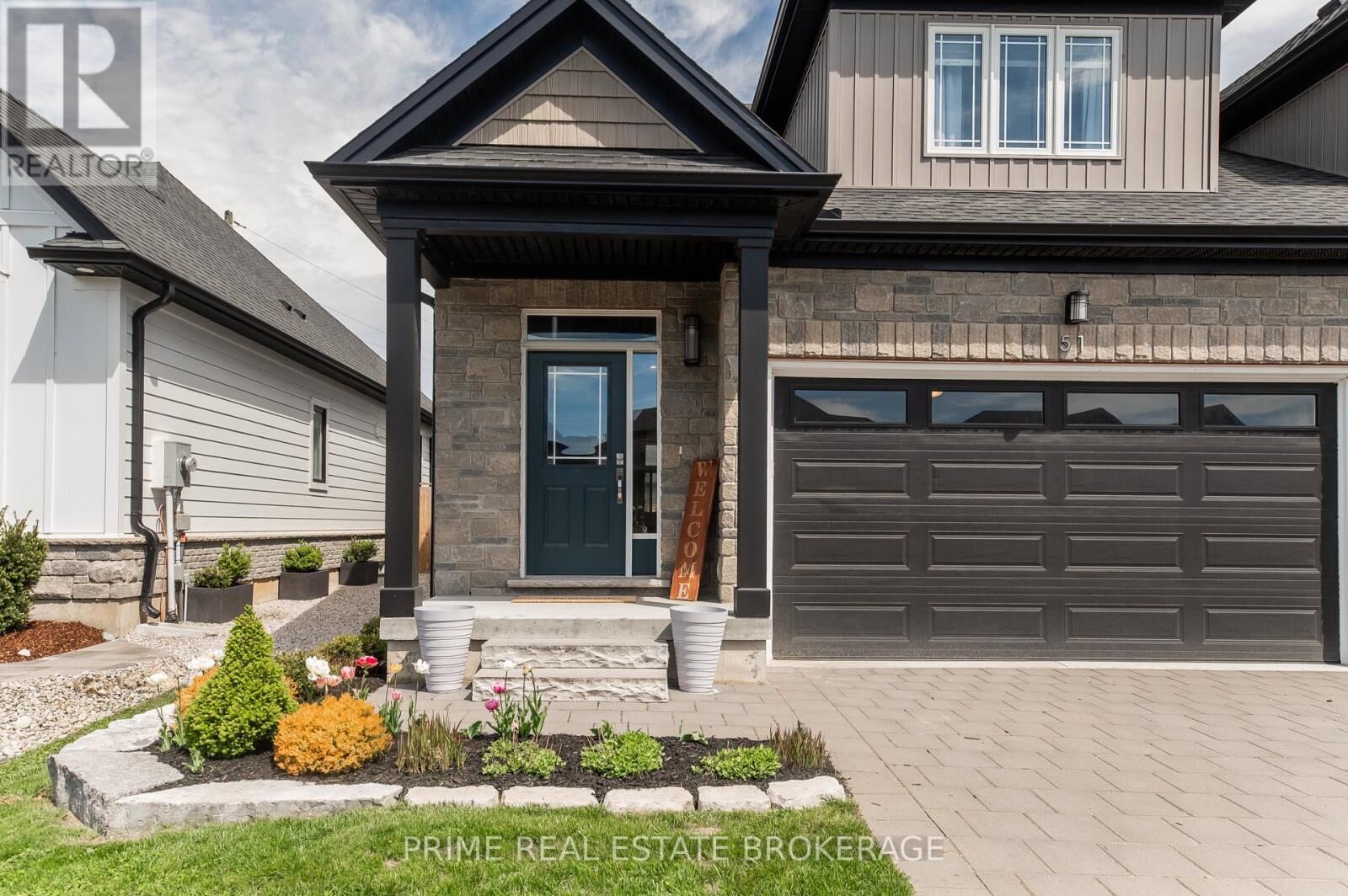 Property Photo: 51 Compass Trail ON L5G 4T8