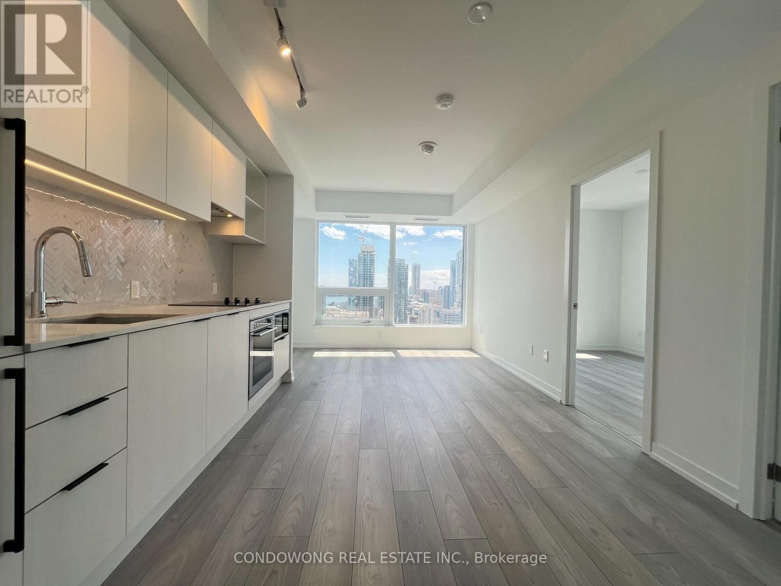 Property Photo: 82 Dalhousie Street 3607 ON M5B 0C5