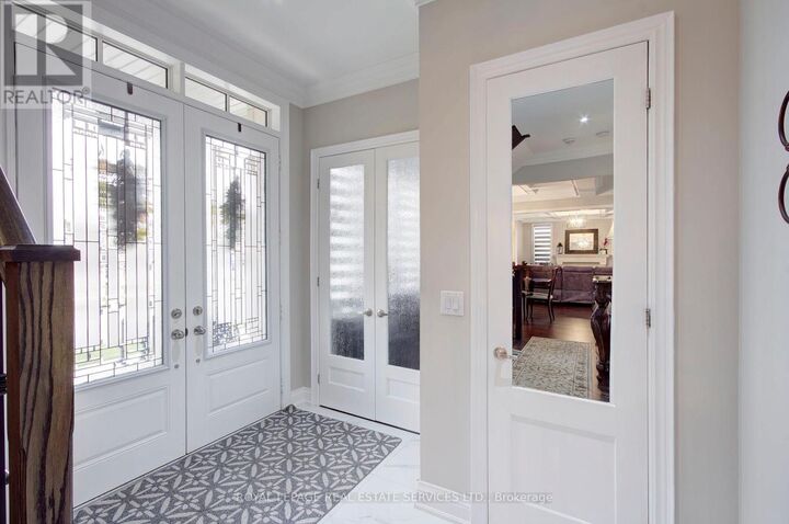 Property Photo:  135 Zachary Crescent  ON L6H 0W1 