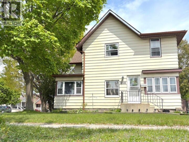 Property Photo: 356 Nelson Street ON N7T 5J9