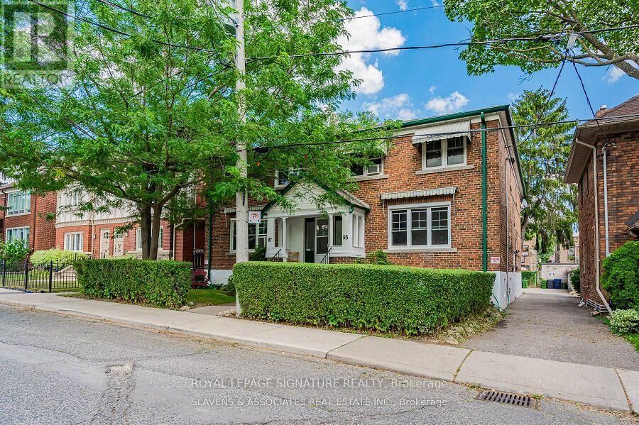 Property Photo:  95 Braemar Avenue Lower 2  ON M5P 2L3 