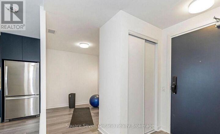 Property Photo:  395 Dundas Street 820  ON L6M 4M2 