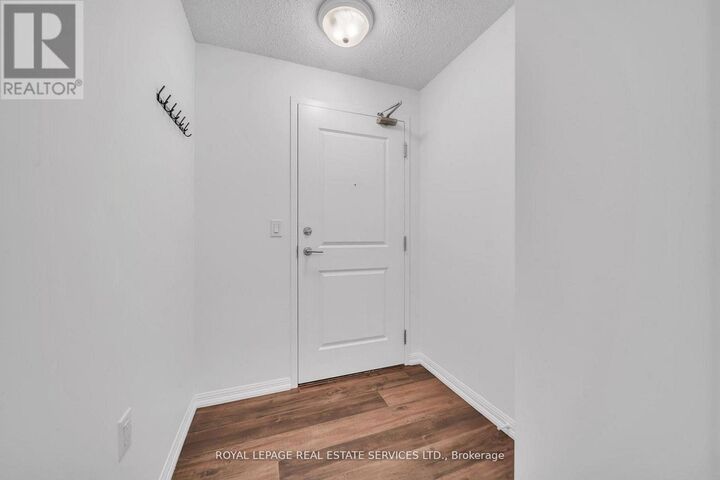 Property Photo:  125 Western Battery Road 502  ON M6K 3R8 