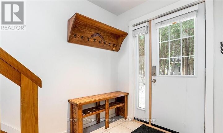 Property Photo:  470 Oxbow Crescent 10  ON L9Y 5B4 