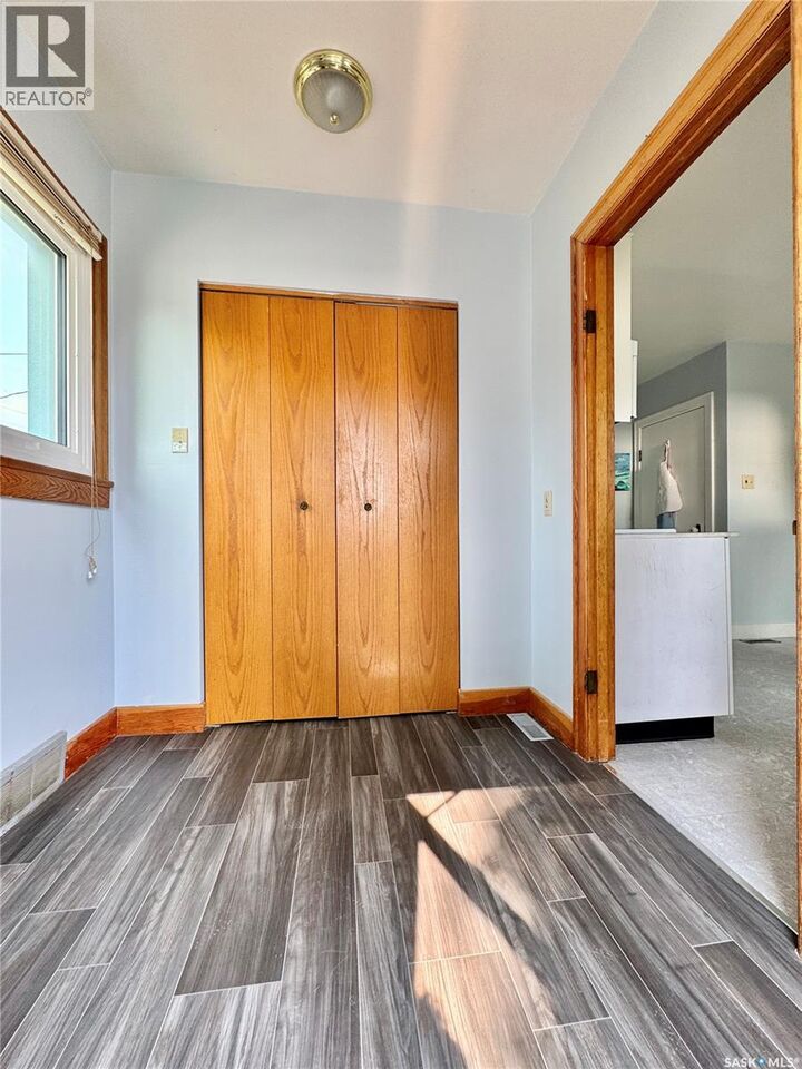 Property Photo: 405 March Avenue E SK S0A 0A0