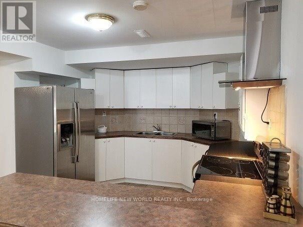 Property Photo:  53 Brillinger Street  ON L4C 8Y5 