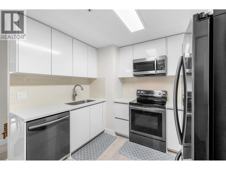 Property Photo: 3668 Rae Avenue 206 BC V5R 6A7