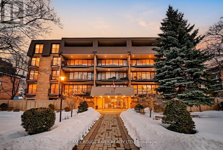 Property Photo: 337 Simcoe Street 401 ON L1G 4T2