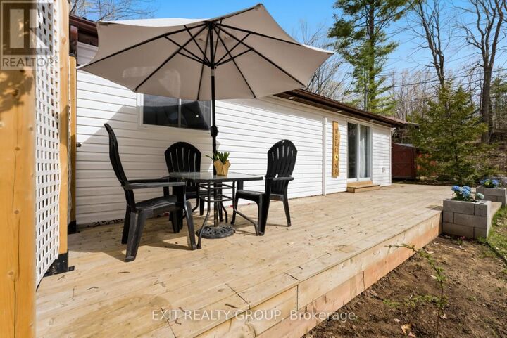 Property Photo:  54 Paradise Road  ON K0K 2M0 