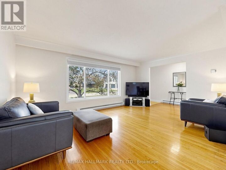 Property Photo:  20 Jasmine Crescent  ON L4A 3H4 