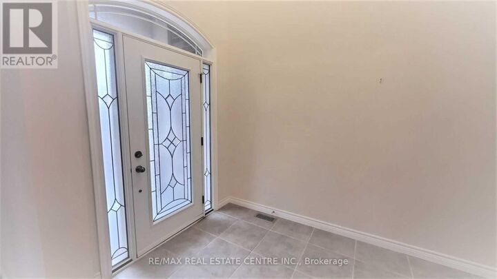 Property Photo:  15 Sasha Court  ON L8E 0A3 