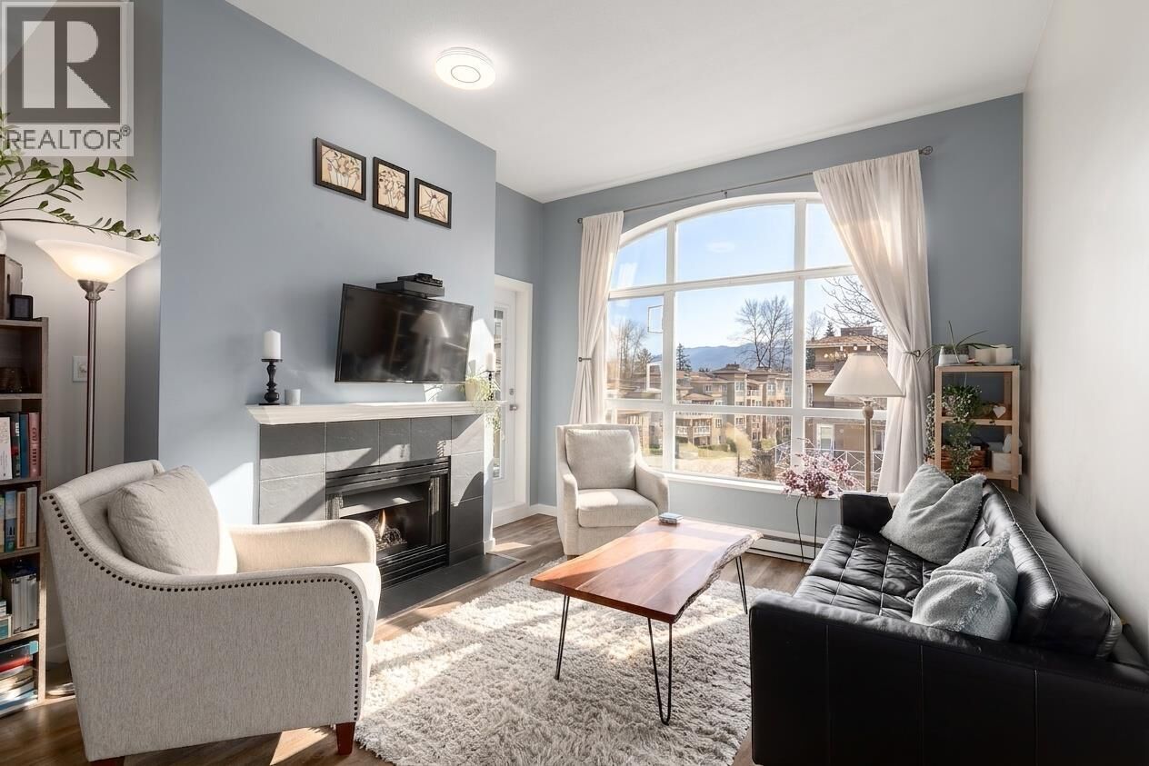 Property Photo:  2559 Parkview Lane 402  BC V3C 6M1 