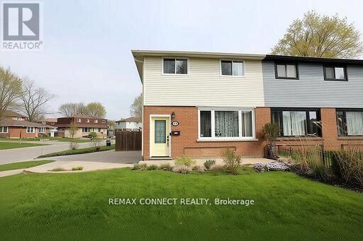 Property Photo:  376 Dwight Avenue  ON L1J 1K9 
