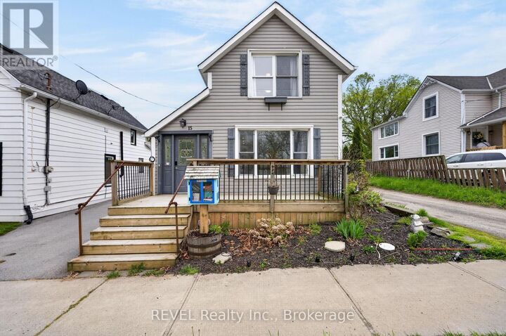 Property Photo:  15 Phipps Street  ON L2A 2V1 