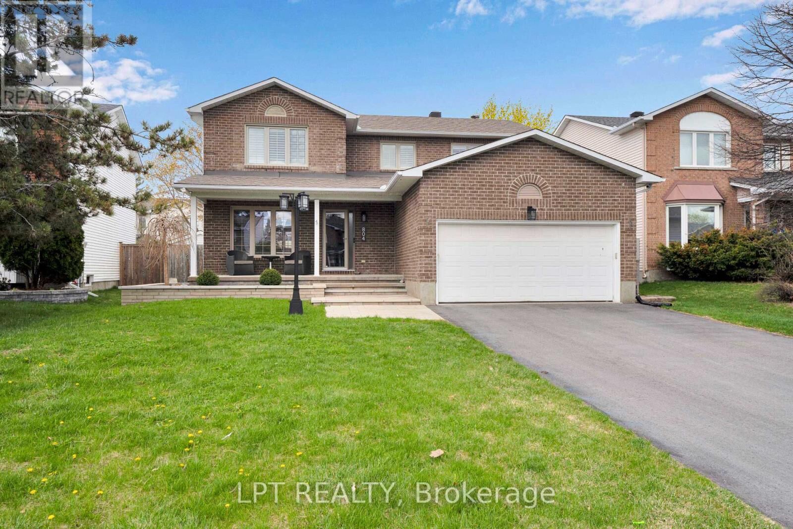 Property Photo:  804 Hauteview Drive  ON K4A 2M1 
