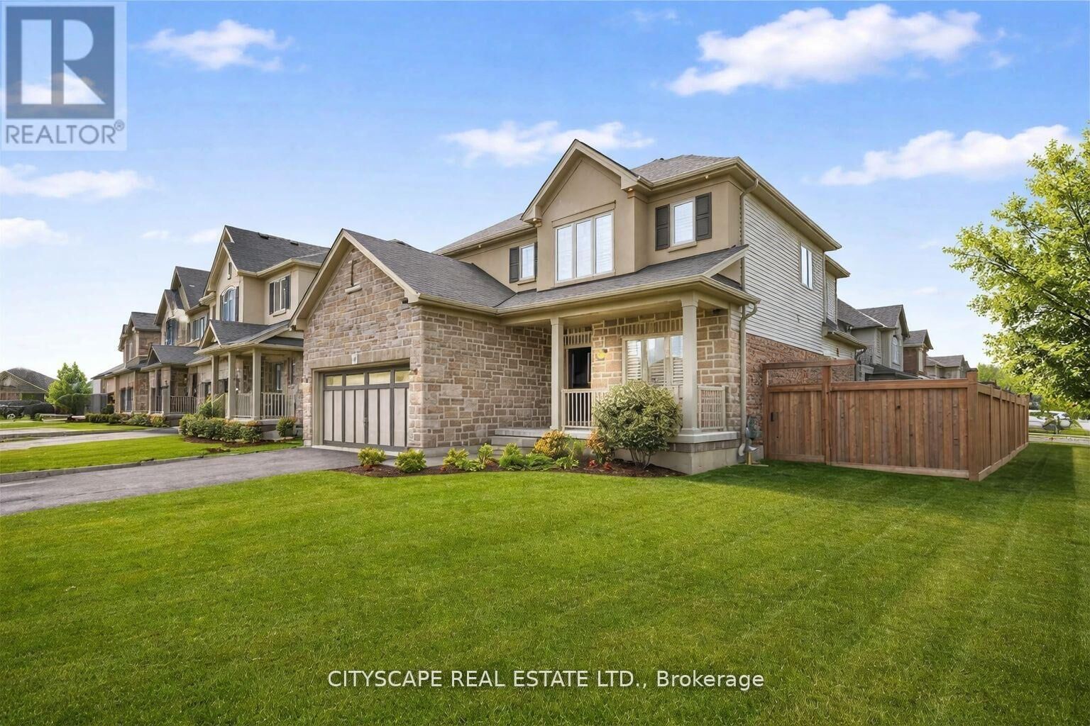 Property Photo: 40 Blue Ribbon Way ON L0R 1C0