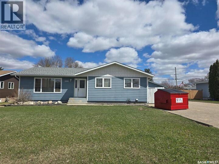 Property Photo:  1005 Anderson Street  SK S0G 2B0 