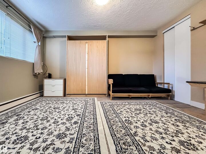 Property Photo:  8406 104 Street NW 3  AB T6E 4G2 