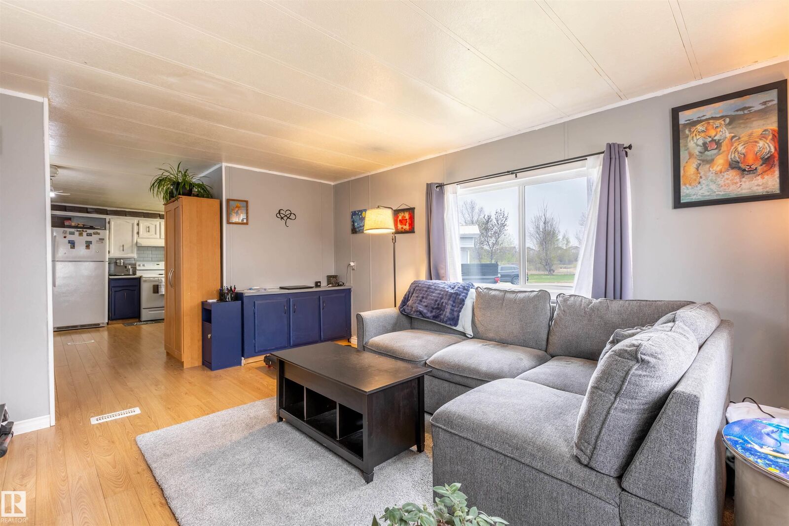 Property Photo: 10401 101A Street 62 AB T8R 1B2