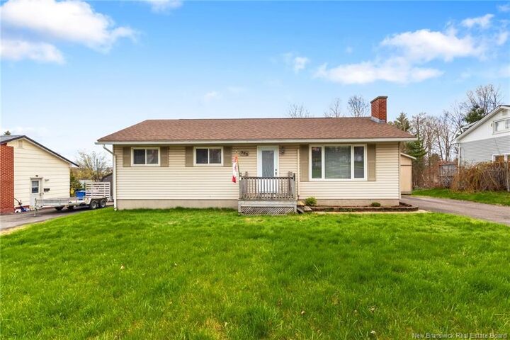 Property Photo:  305 Maple Street  NB E3A 3R3 