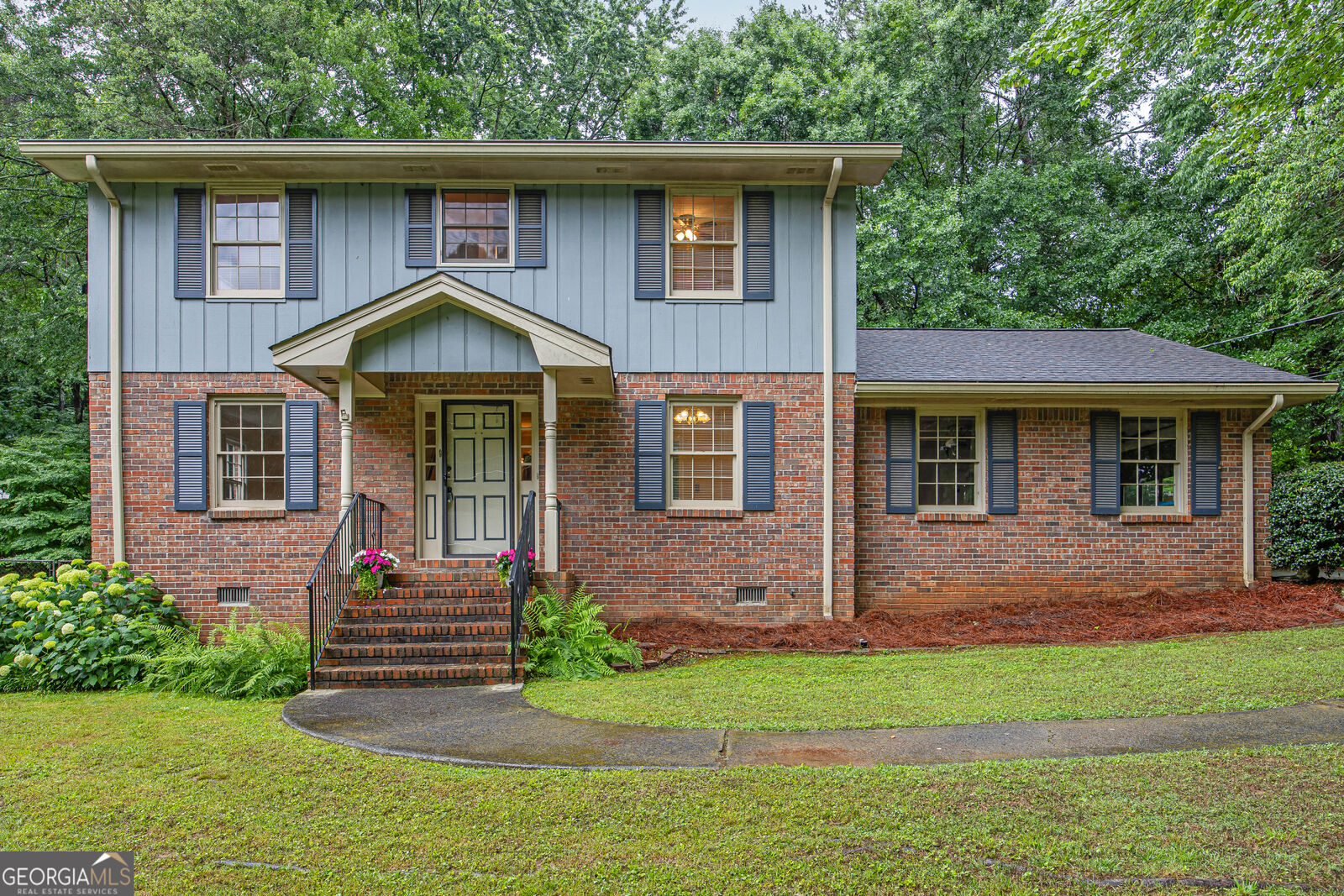 Property Photo: 4056 White Oak Lane SW GA 30047