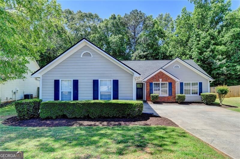 Property Photo: 657 Arbour Way GA 30024