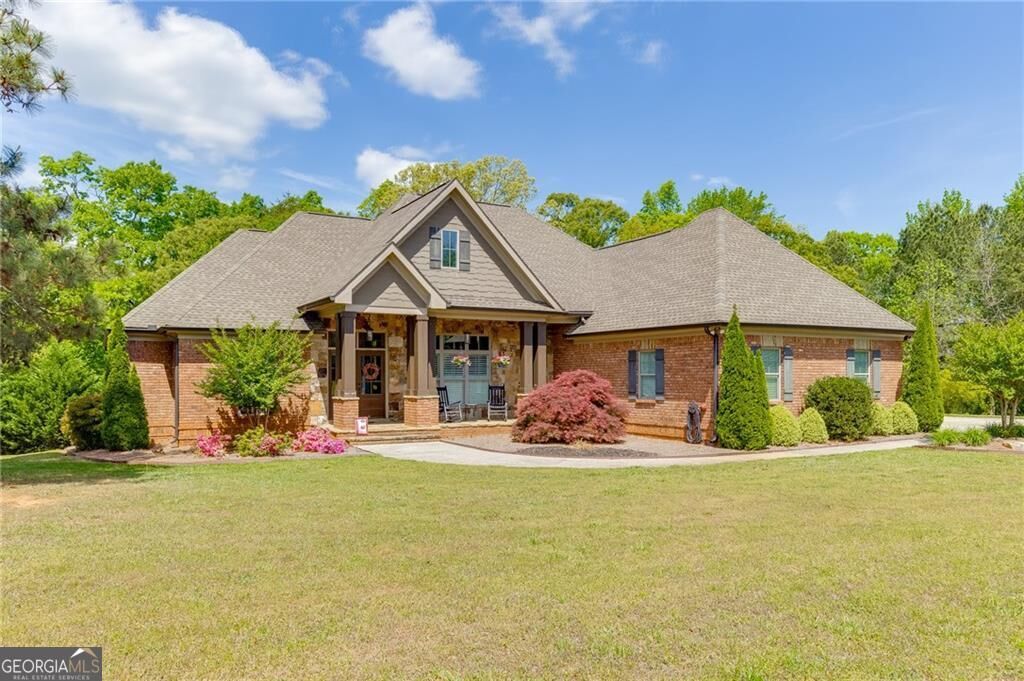 Property Photo:  436 Thunder Road  GA 30518 