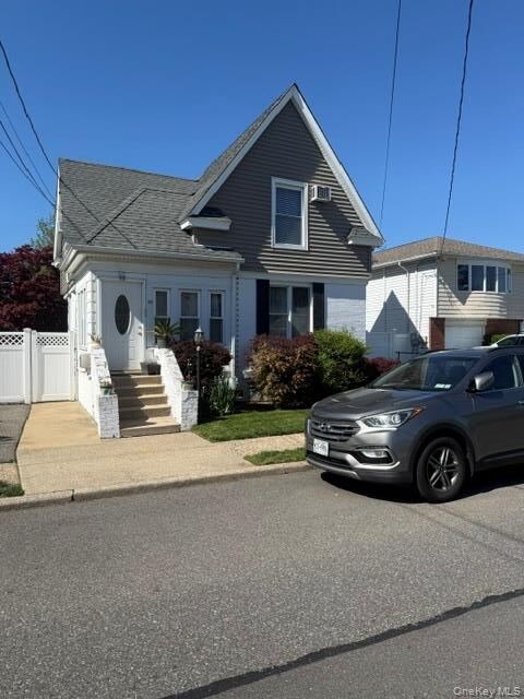 Property Photo:  38 Grant Avenue  NY 11714 