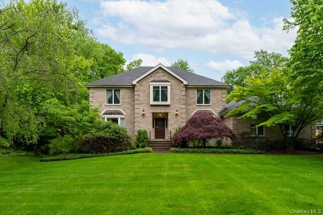 Property Photo: 7 Fair Oaks Drive NY 12603