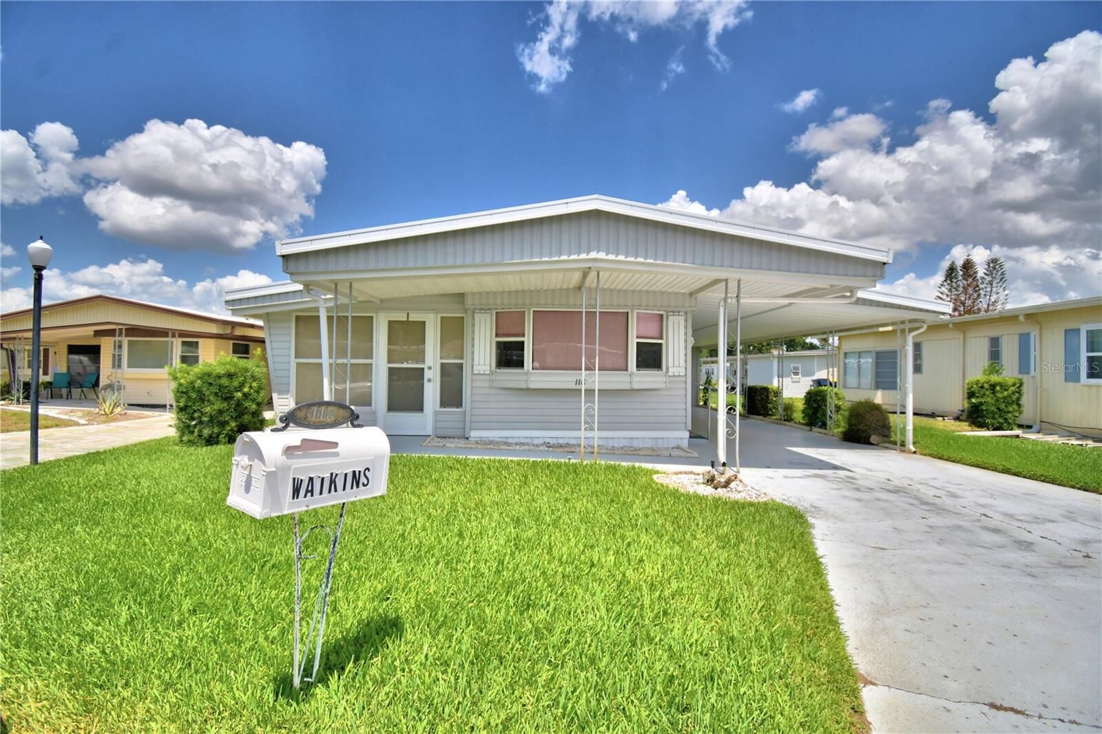 Property Photo: 118 Paradise Lane FL 33823