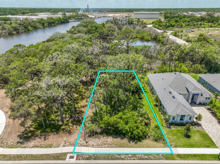 Property Photo: 300 S Riverwalk Drive FL 32137