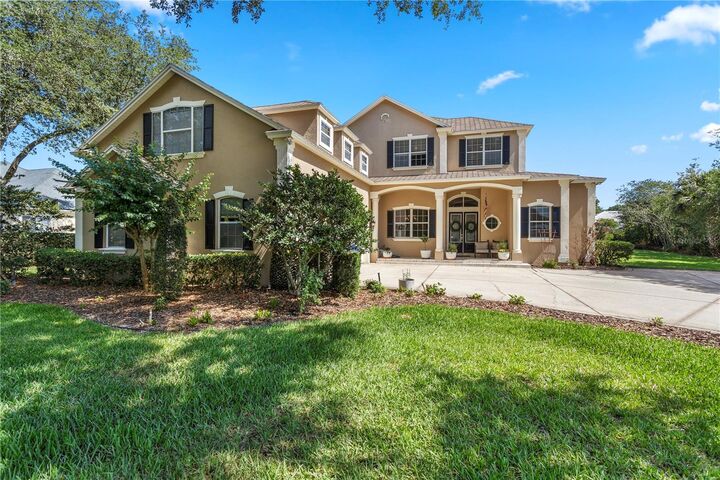 Property Photo: 9527 Queensbury Court FL 34786