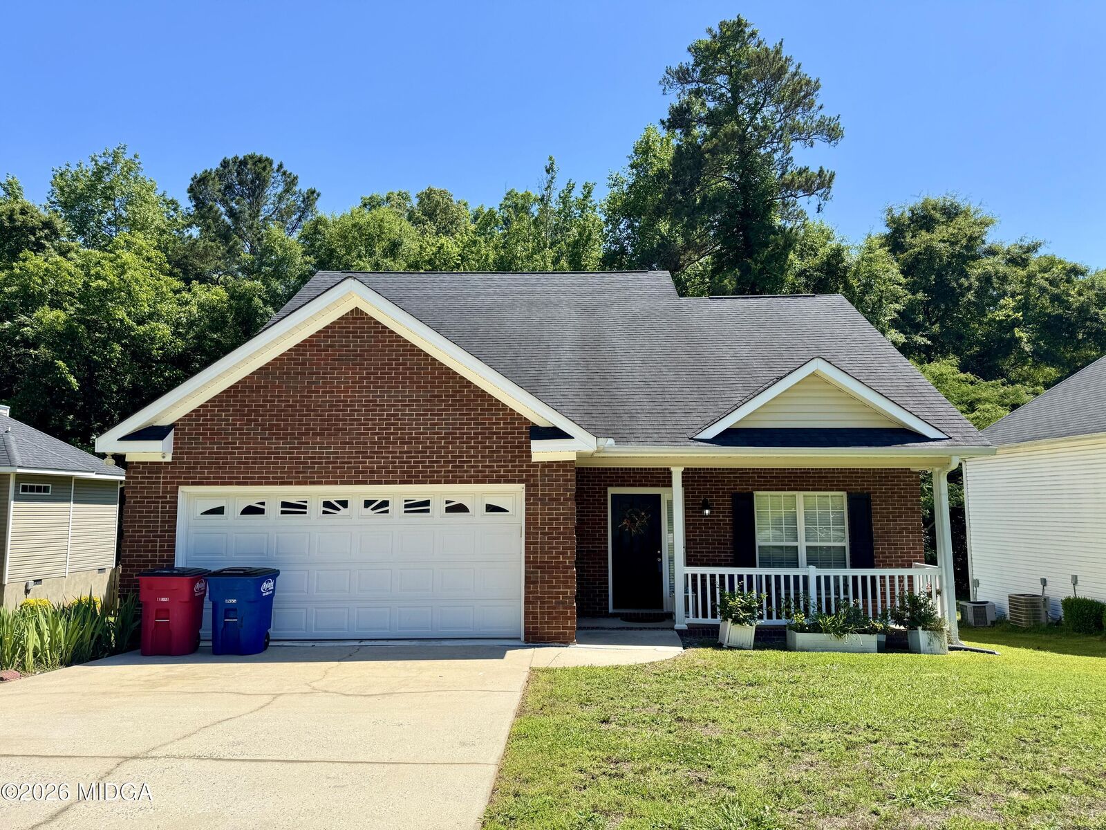 Property Photo:  530 Sugarloaf Drive  GA 31204 
