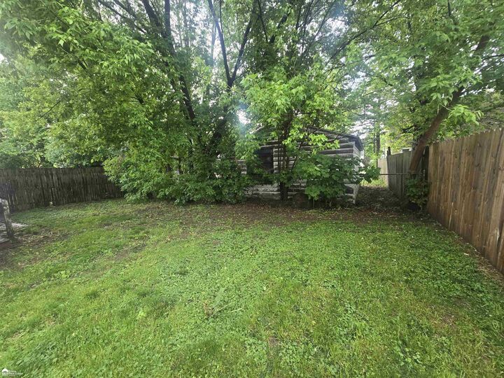 Property Photo: 2429 Delaware Street MI 48506
