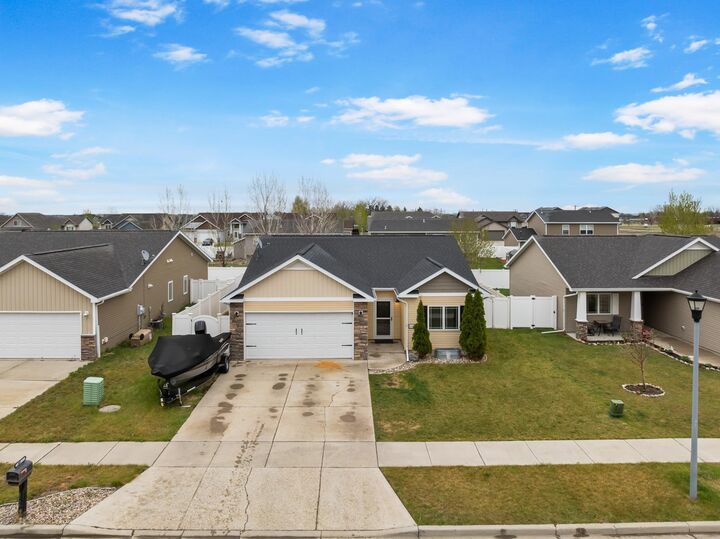 Property Photo:  3008 11th St. NW  ND 58703-0000 