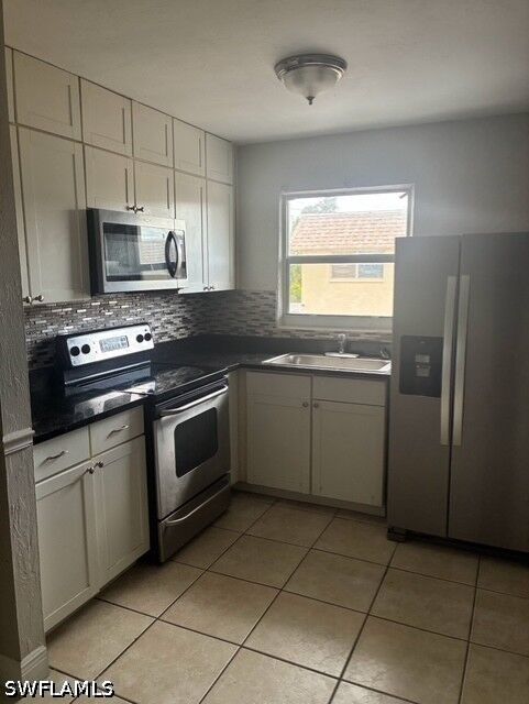 Property Photo:  4923 Vincennes Court 7  FL 33904 