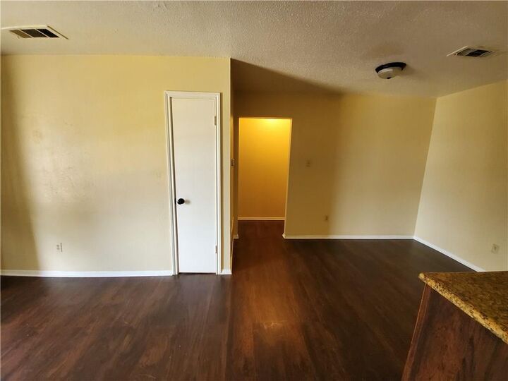 Property Photo:  1225 Truxton Street 21  LA 70053 