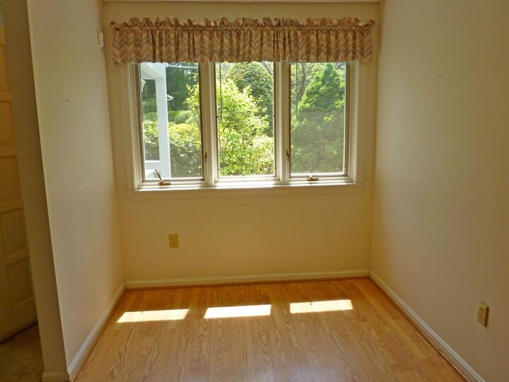 Property Photo:  14 Dogwood Drive  NH 03062 