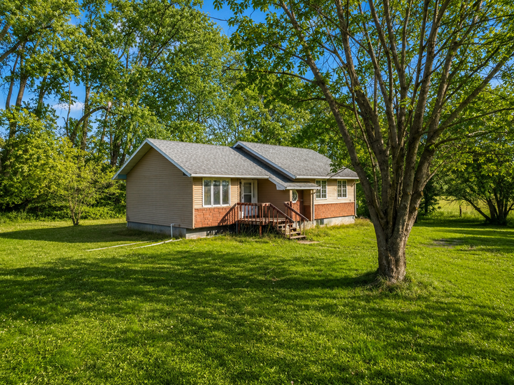 Property Photo: 950 31st Street NE ND 58267