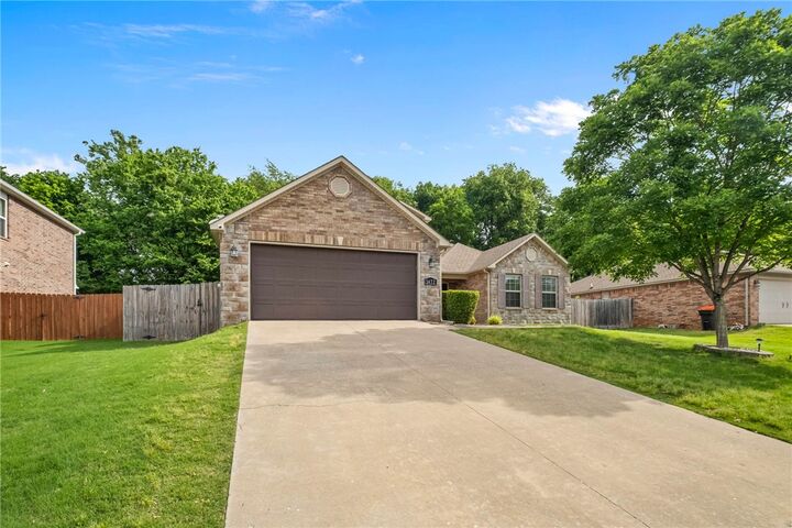 Property Photo: 3472 Whispering Spring Avenue AR 72762