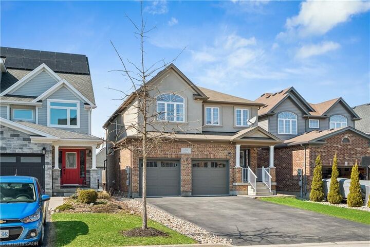 Property Photo:  132 Coker Crescent  ON N0B 2K0 