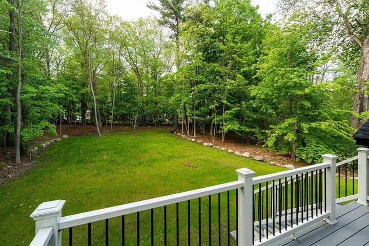 Property Photo:  9 Trues Pkwy  NH 03873 
