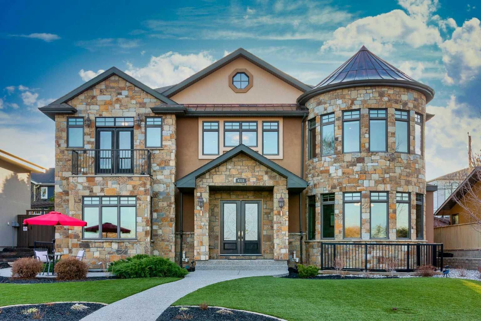Property Photo:  4315 14A Street SW  AB T2T 3Y4 