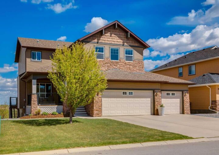 Property Photo:  545 Boulder Creek Circle SE  AB T0J 1X3 