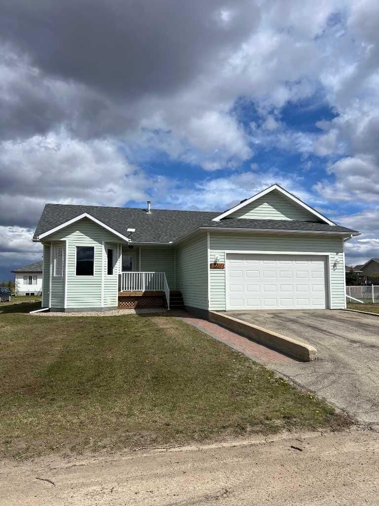 Property Photo: 10108 106 Street AB T0H 2C0