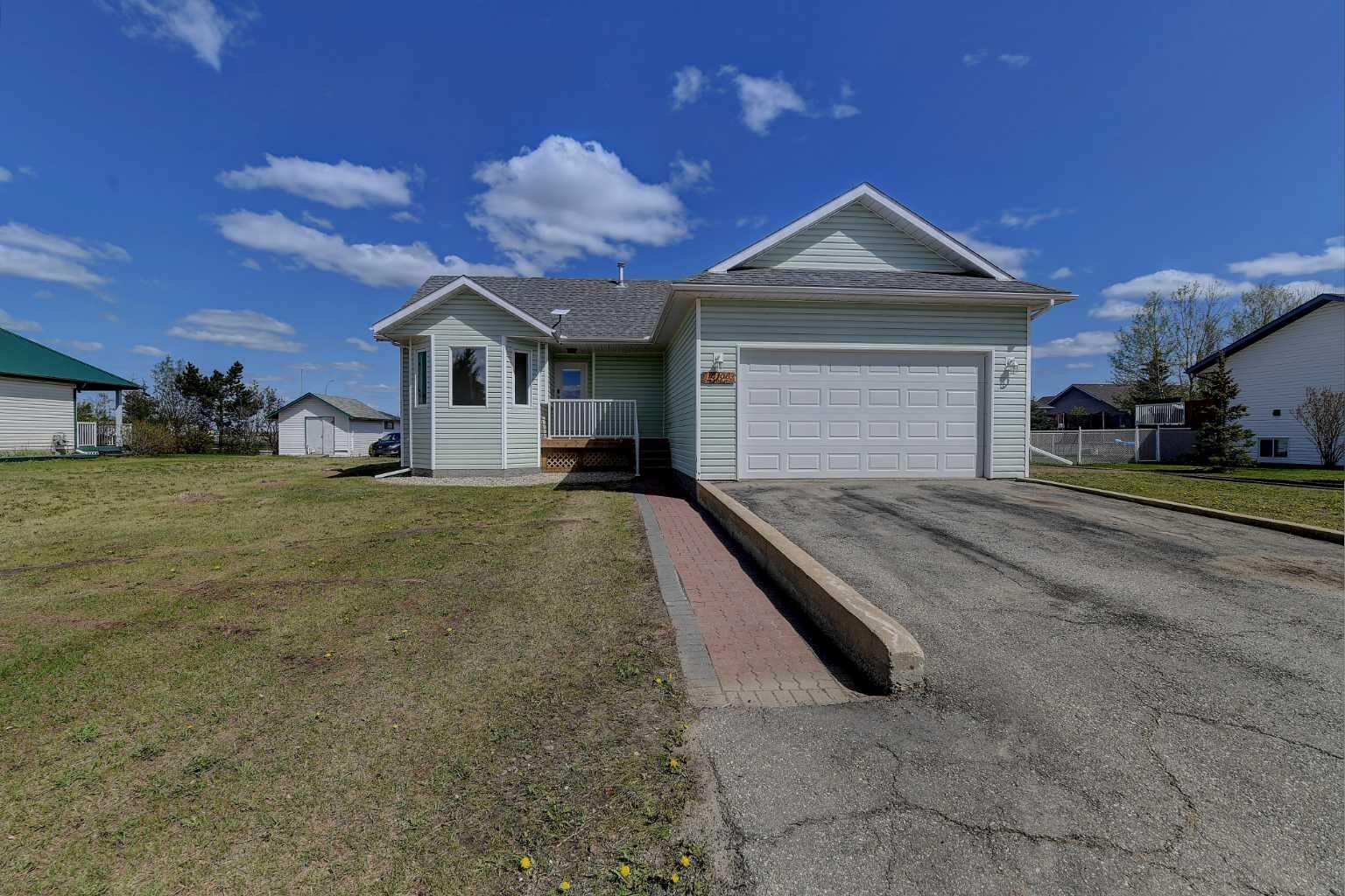 Property Photo: 10108 106 Street AB T0H 2C0