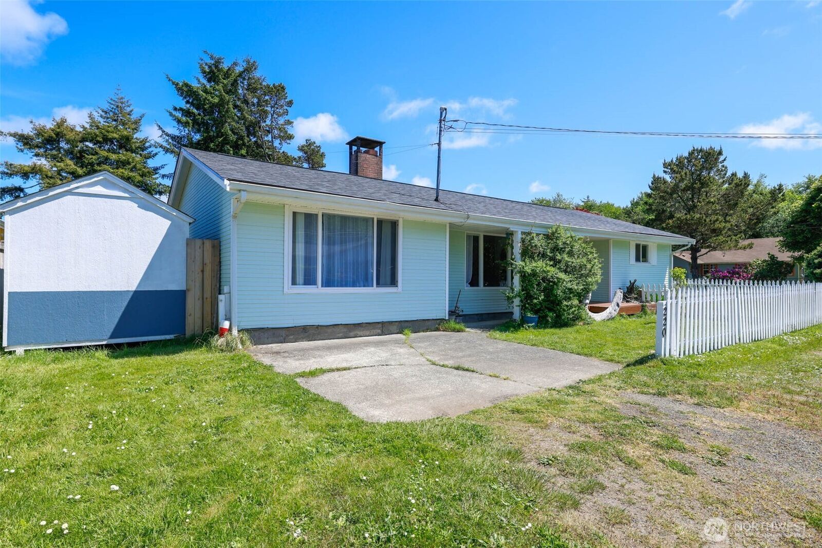 Property Photo:  220  Grand Army Street  WA 98595 